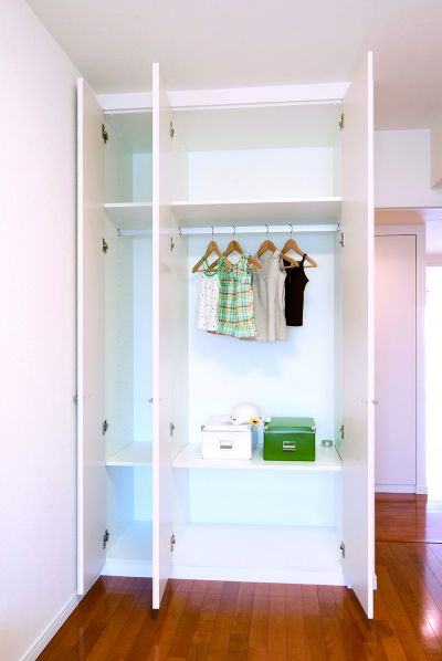 Sắp xếp tủ quần áo